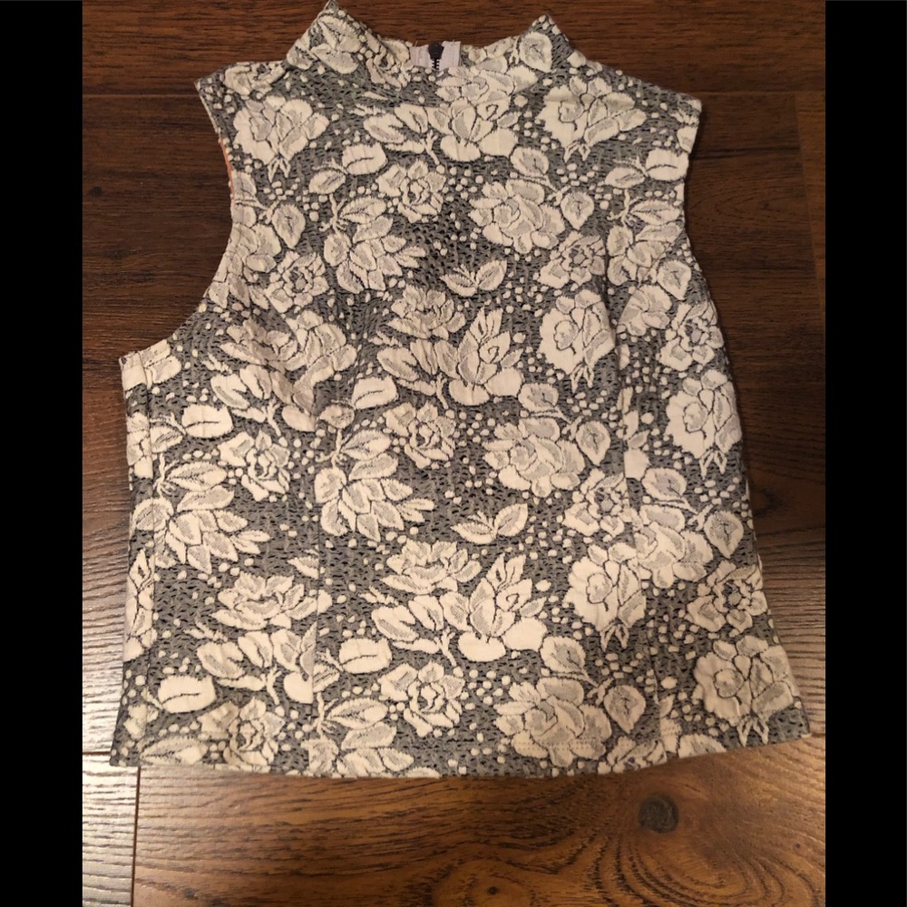 NWOT Chloe k floral tank s